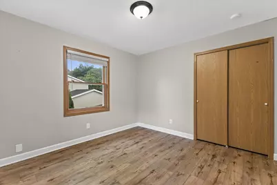 635 W Briarknoll Ct -637 Ct, Saukville, WI 53080 - Photo 15