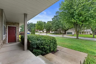 635 W Briarknoll Ct -637 Ct, Saukville, WI 53080 - Photo 23