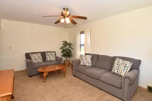4046 N 85th St, Milwaukee, WI 53222 - Photo 5