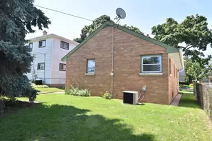 4046 N 85th St, Milwaukee, WI 53222 - Photo 27