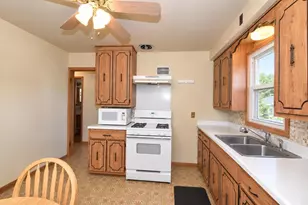 4046 N 85th St, Milwaukee, WI 53222 - Photo 13