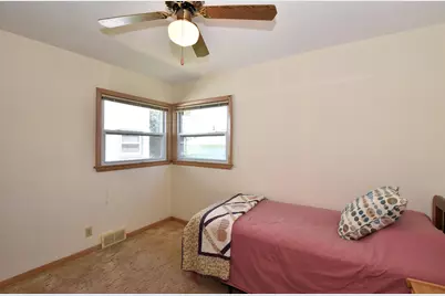 4046 N 85th St, Milwaukee, WI 53222 - Photo 17