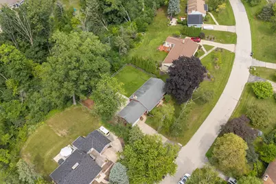 228 W. W Brentwood Ln, Glendale, WI 53217 - Photo 27