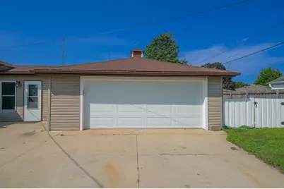1624  36th St, Kenosha, WI 53140 - Photo 25