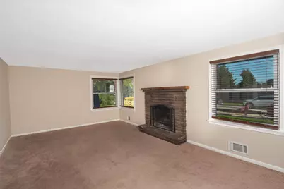 1624  36th St, Kenosha, WI 53140 - Photo 5
