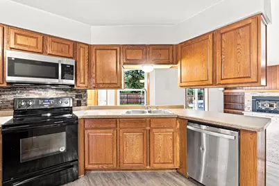 W157N10840  Catskill Ln, Germantown, WI 53022 - Photo 19