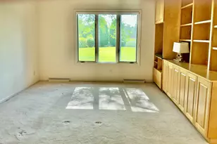 2115 W Norfolk Ct, Mequon, WI 53092 - Photo 11