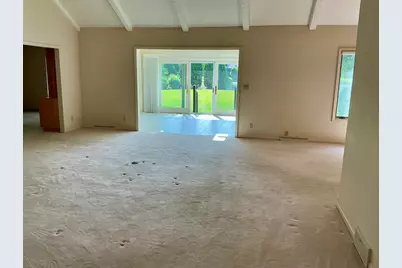 2115 W Norfolk Ct, Mequon, WI 53092 - Photo 7
