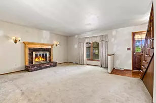 928 S 111th Pl, West Allis, WI 53214 - Photo 5