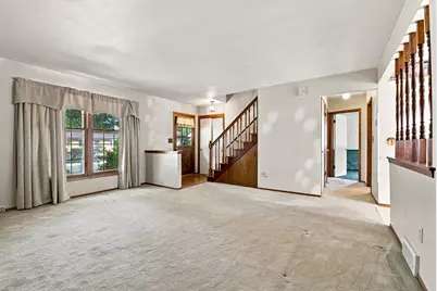 928 S 111th Pl, West Allis, WI 53214 - Photo 9