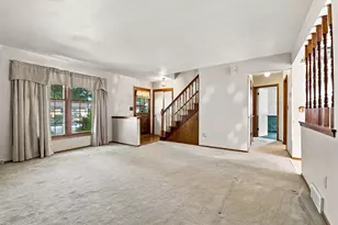 928 S 111th Pl, West Allis, WI 53214 - Photo 9