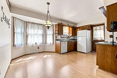 928 S 111th Pl, West Allis, WI 53214 - Photo 11