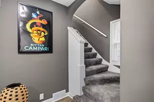 9251 W Swan Cir, Milwaukee, WI 53225 - Photo 19