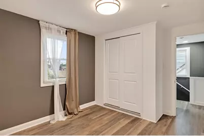 9251 W Swan Cir, Milwaukee, WI 53225 - Photo 27