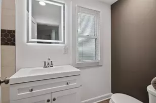 9251 W Swan Cir, Milwaukee, WI 53225 - Photo 33