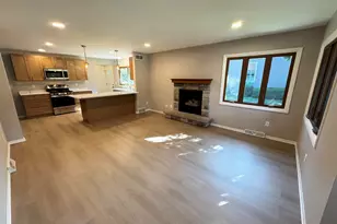 1614 Stardust Dr, Waukesha, WI 53186 - Photo 11