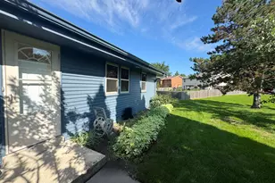 1614 Stardust Dr, Waukesha, WI 53186 - Photo 21
