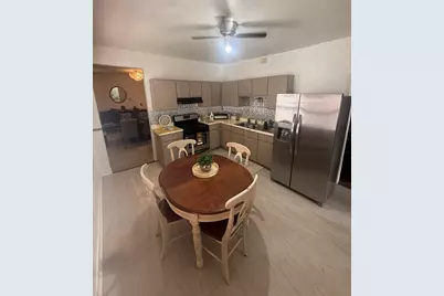 2328 N 9th St, Milwaukee, WI 53206 - Photo 3