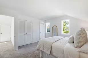 10042 N Holmes Ct, Mequon, WI 53092 - Photo 33
