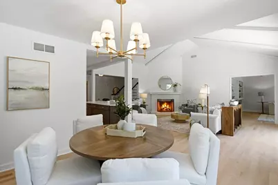 10042 N Holmes Ct, Mequon, WI 53092 - Photo 19