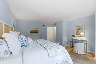 10042 N Holmes Ct, Mequon, WI 53092 - Photo 27
