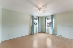 8302 W Courtland Ave, Milwaukee, WI 53218 - Photo 11