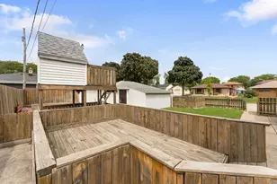 8302 W Courtland Ave, Milwaukee, WI 53218 - Photo 15