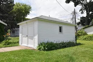 700 Grove Ave, Racine, WI 53405 - Photo 31
