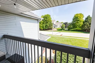 1061  Quinlan Dr #F, Pewaukee, WI 53072 - Photo 39