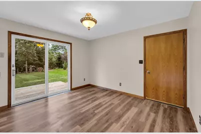 W1328  Glenwood Rd, Bloomfield, WI 53147 - Photo 5