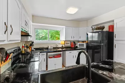 229  S Concord Rd, Oconomowoc, WI 53066 - Photo 15