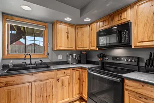 2309 9th Pl, Two Rivers, WI 54241 - Photo 9