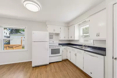 3744 N 100th St, Milwaukee, WI 53222 - Photo 11