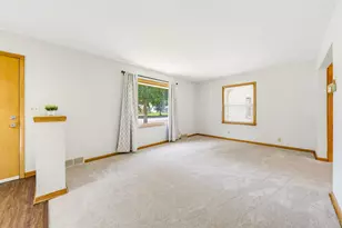 3744 N 100th St, Milwaukee, WI 53222 - Photo 3