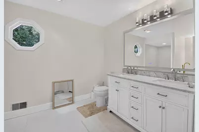 13043 W Lancaster Ave, Butler, WI 53007 - Photo 19