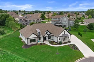 N57W19691 Holly Ct, Menomonee Falls, WI 53051 - Photo 49