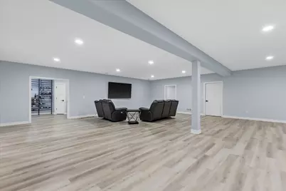 N57W19691  Holly Ct, Menomonee Falls, WI 53051 - Photo 41