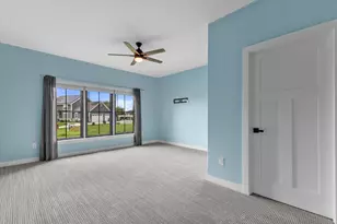 N57W19691 Holly Ct, Menomonee Falls, WI 53051 - Photo 25