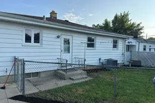 1913 25th St, Kenosha, WI 53140 - Photo 17