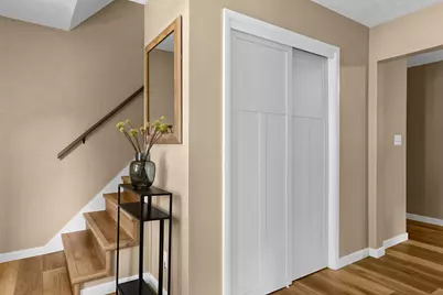 2555  Madison Pl, La Crosse, WI 54601 - Photo 5