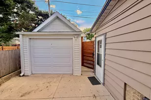 423 S 68th St, Milwaukee, WI 53214 - Photo 23