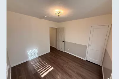 423 S 68th St, Milwaukee, WI 53214 - Photo 11