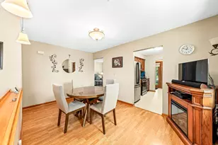 4329 S 49th St, Greenfield, WI 53220 - Photo 17