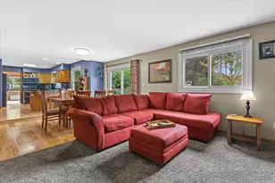 148 Beth Ct, Burlington, WI 53105 - Photo 9