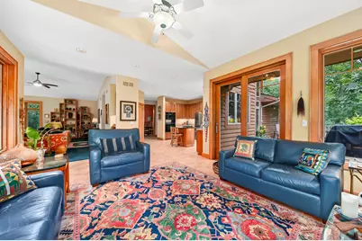 2850 S Amor Dr, New Berlin, WI 53146 - Photo 9