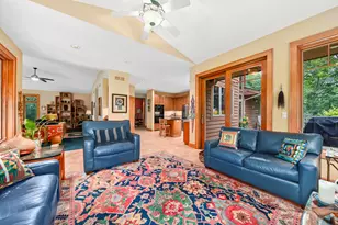2850 S Amor Dr, New Berlin, WI 53146 - Photo 9