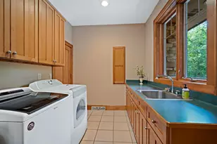 2850 S Amor Dr, New Berlin, WI 53146 - Photo 27