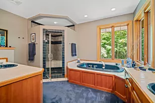 2850 S Amor Dr, New Berlin, WI 53146 - Photo 13