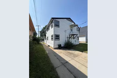 5708 N 97th St #5710, Milwaukee, WI 53225 - Photo 3