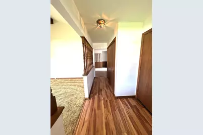 5527 N Meadows Dr, Racine, WI 53402 - Photo 9